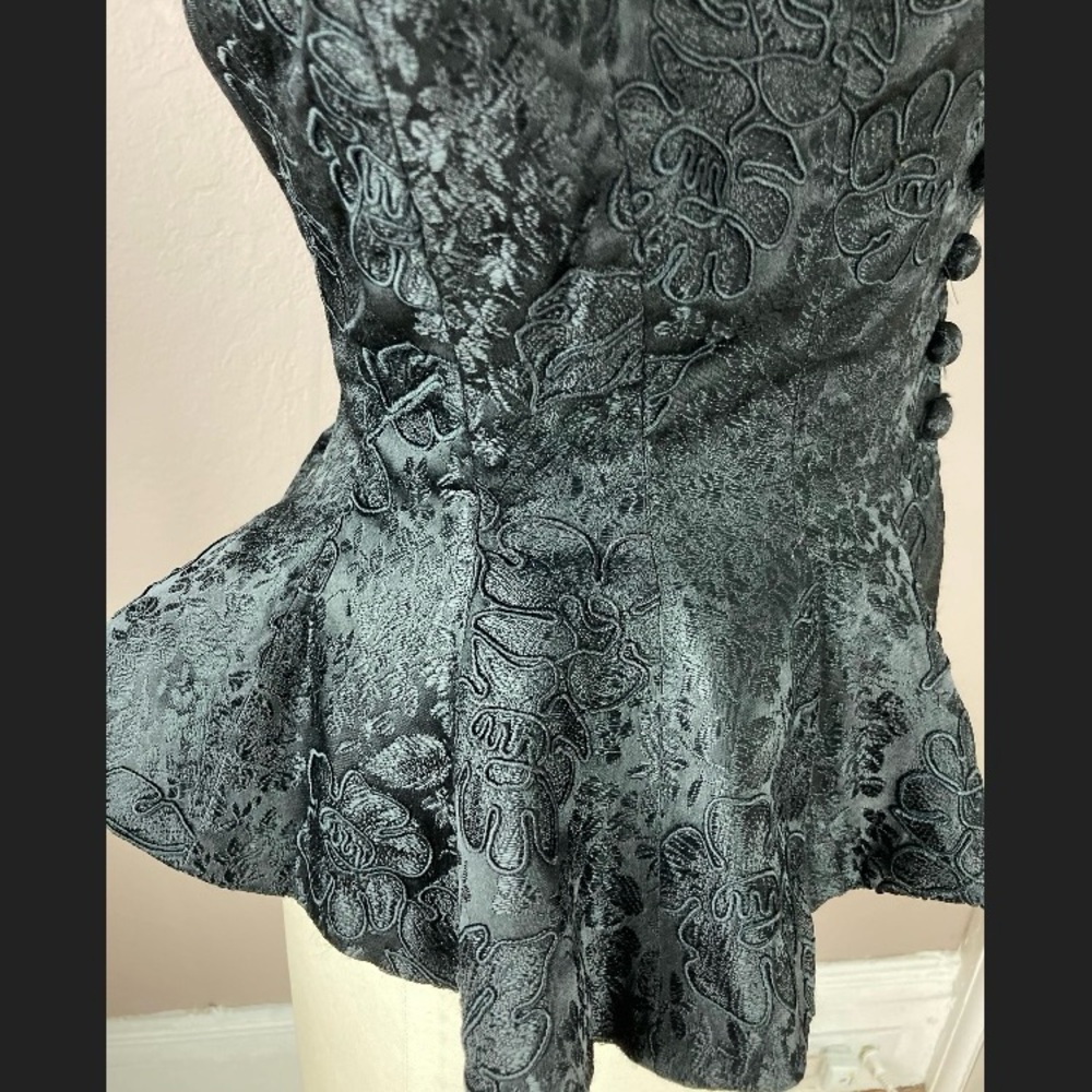 1950s Lilli Ann Tailored Silk Jacquard Blazer With Peplum and Soutache Design - Picture 4 of 10